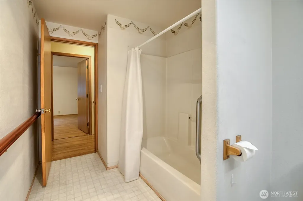 685 Copalis Beach Road Copalis Beach WA 98535
