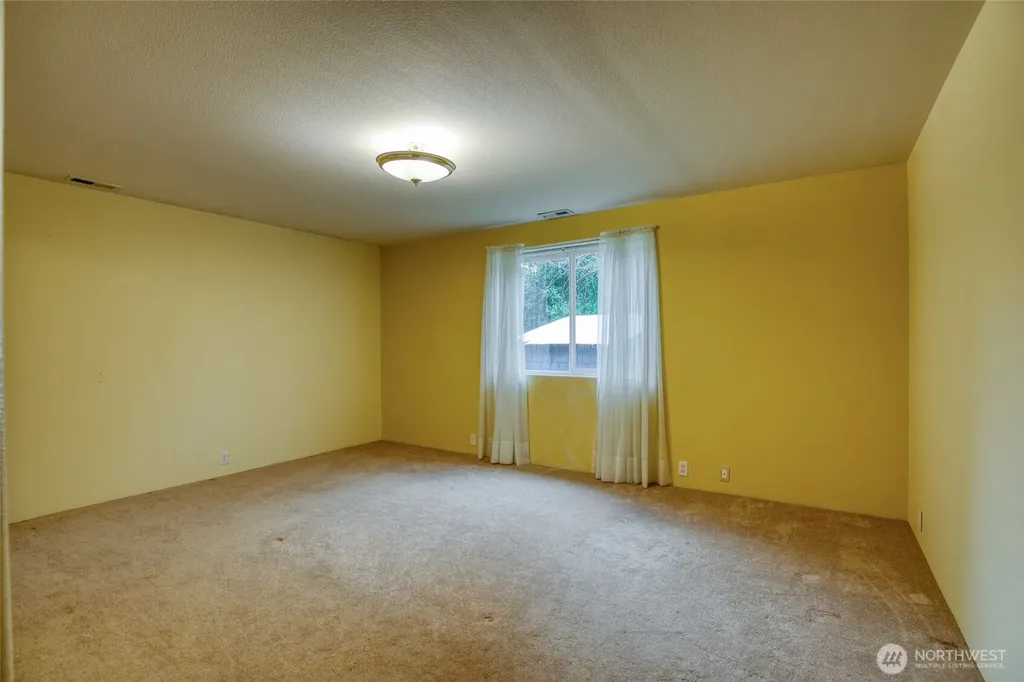 685 Copalis Beach Road Copalis Beach WA 98535