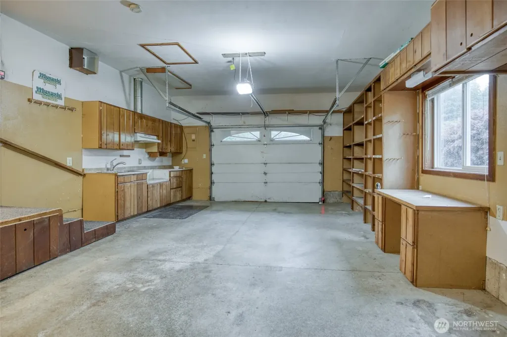 685 Copalis Beach Road Copalis Beach WA 98535
