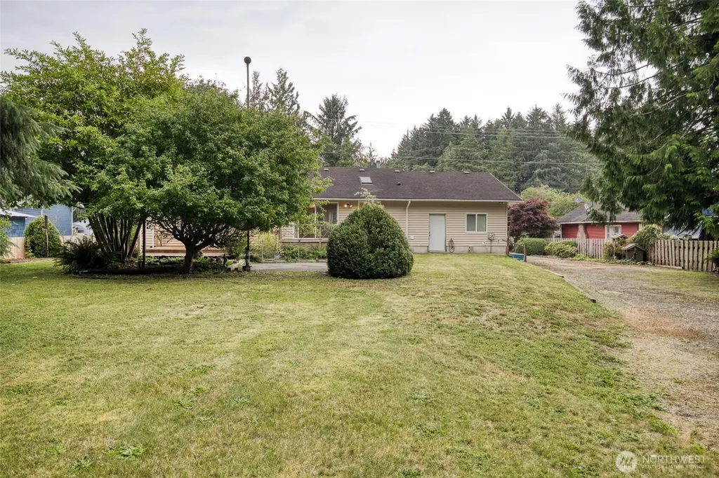 685 Copalis Beach Road Copalis Beach WA 98535