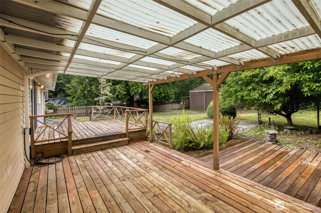 685 Copalis Beach Road Copalis Beach WA 98535