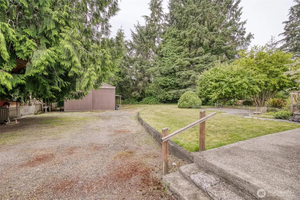 685 Copalis Beach Road Copalis Beach WA 98535