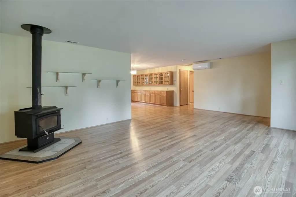685 Copalis Beach Road Copalis Beach WA 98535