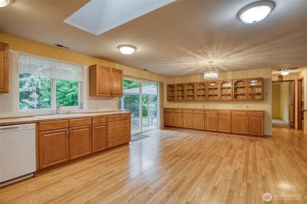 685 Copalis Beach Road Copalis Beach WA 98535