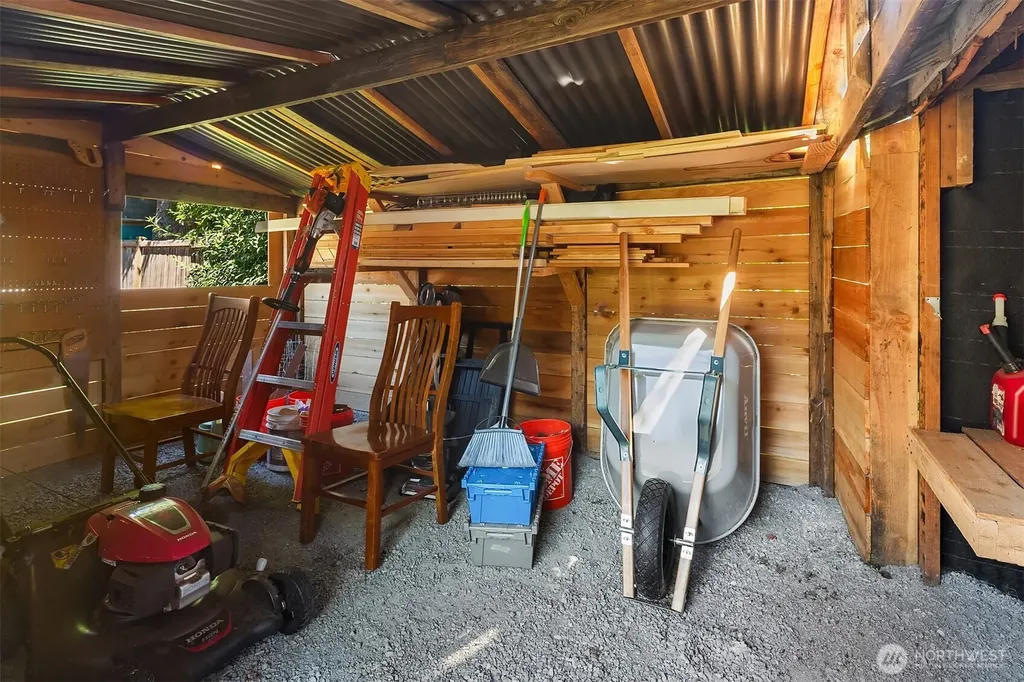 23107 52nd Avenue W Mountlake Terrace WA 98043