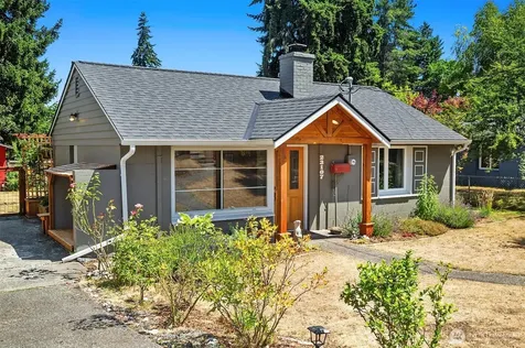 23107 52nd Avenue W Mountlake Terrace WA 98043