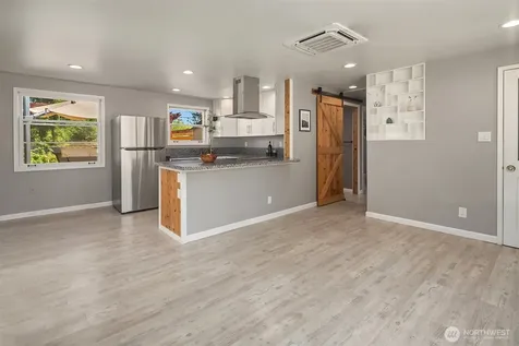 23107 52nd Avenue W Mountlake Terrace WA 98043