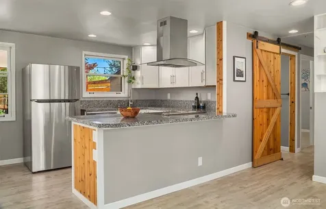23107 52nd Avenue W Mountlake Terrace WA 98043