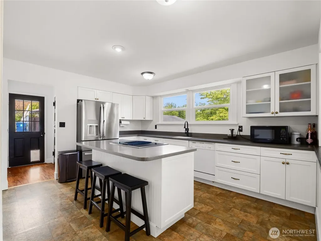 16427 109th Avenue SE Renton WA 98055