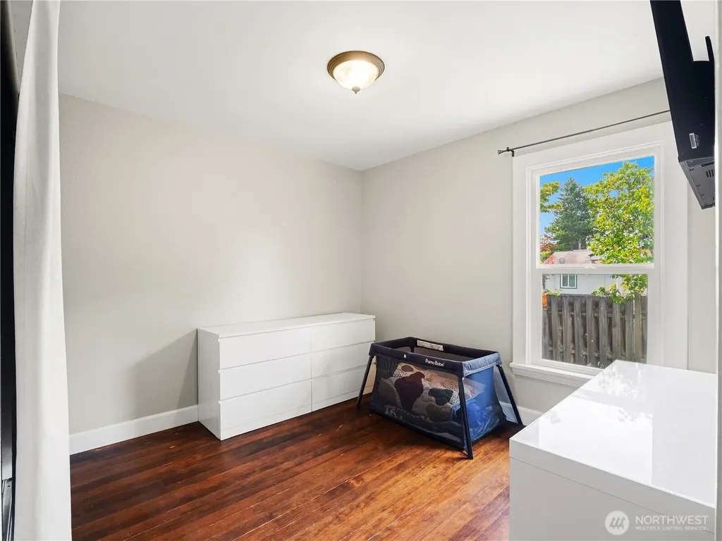 16427 109th Avenue SE Renton WA 98055