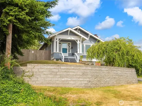 16427 109th Avenue SE Renton WA 98055