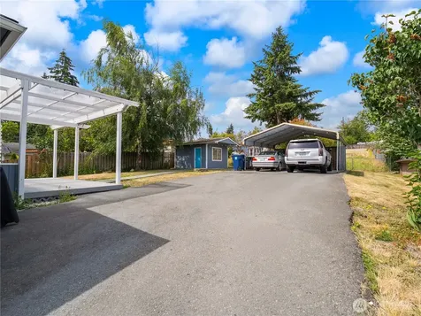 16427 109th Avenue SE Renton WA 98055