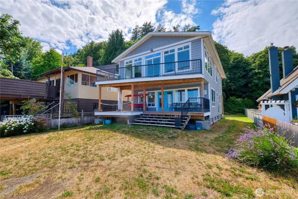177 Bay View Drive Point Roberts WA 98281