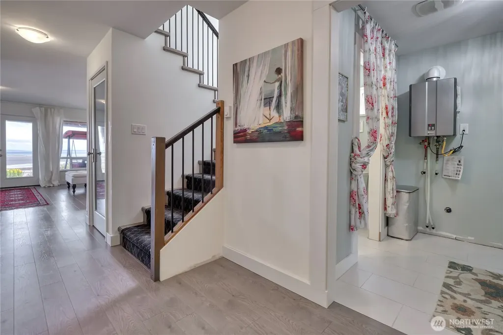 177 Bay View Drive Point Roberts WA 98281