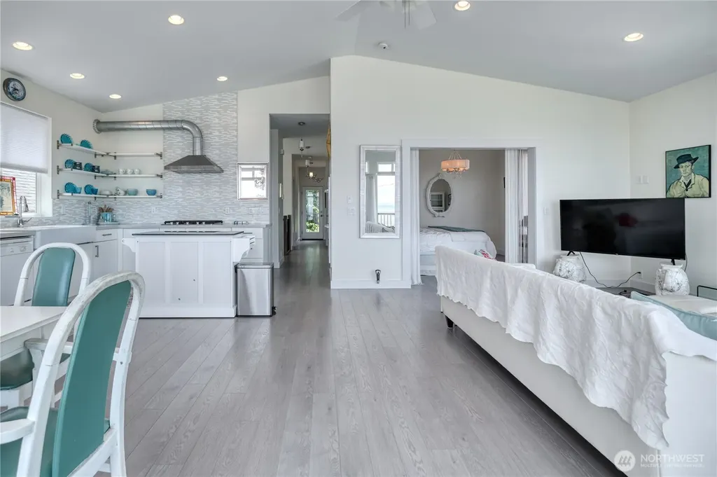 177 Bay View Drive Point Roberts WA 98281