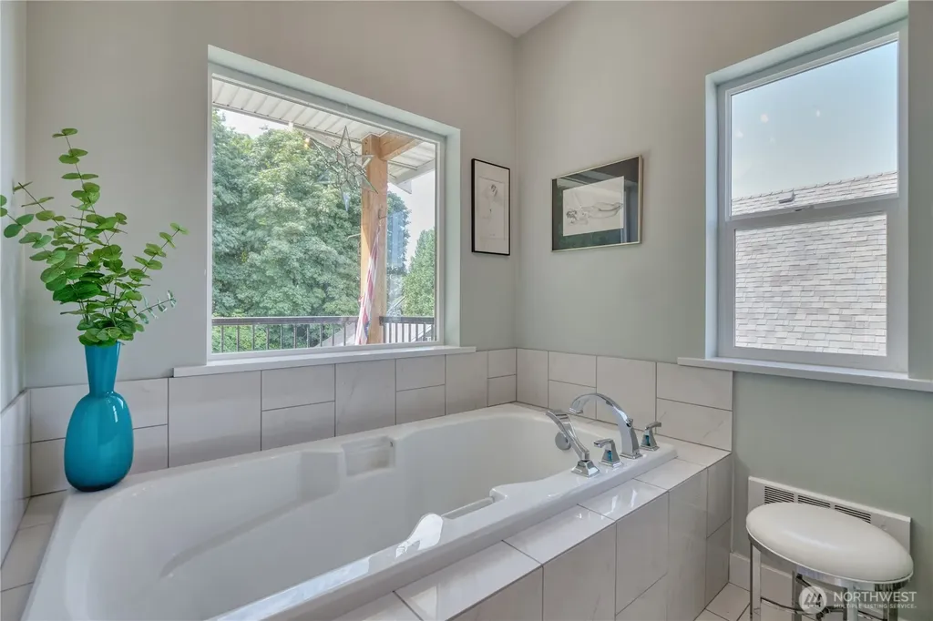 177 Bay View Drive Point Roberts WA 98281