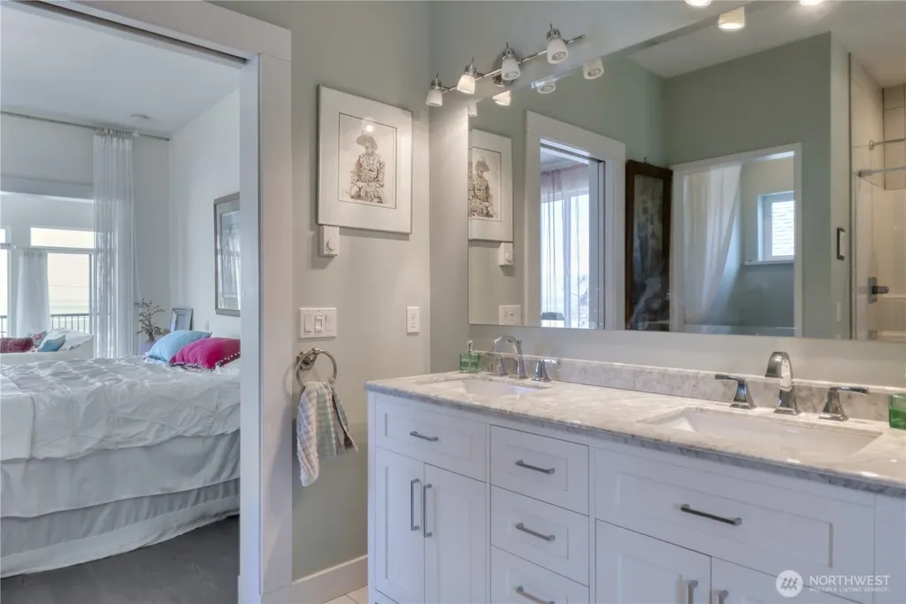 177 Bay View Drive Point Roberts WA 98281