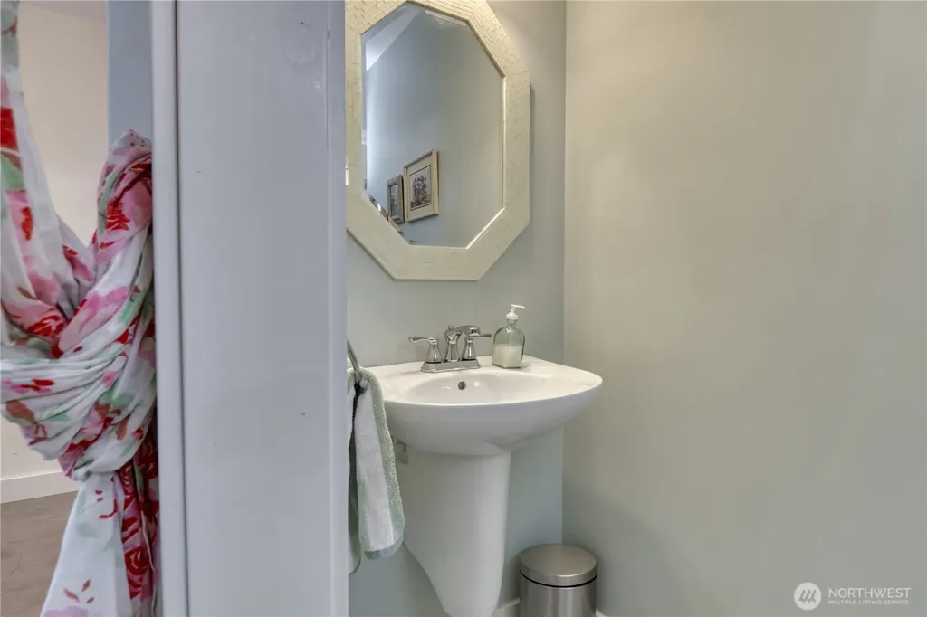 177 Bay View Drive Point Roberts WA 98281