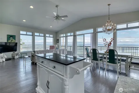 177 Bay View Drive Point Roberts WA 98281