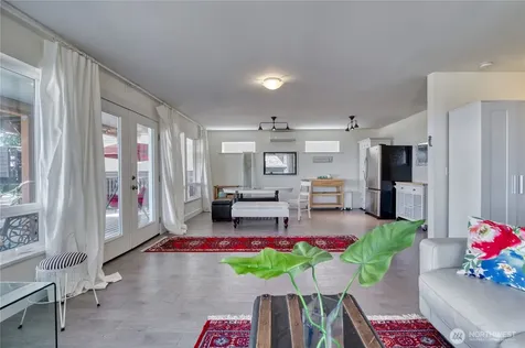 177 Bay View Drive Point Roberts WA 98281