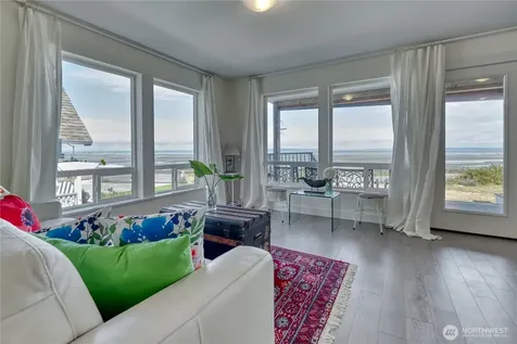 177 Bay View Drive Point Roberts WA 98281