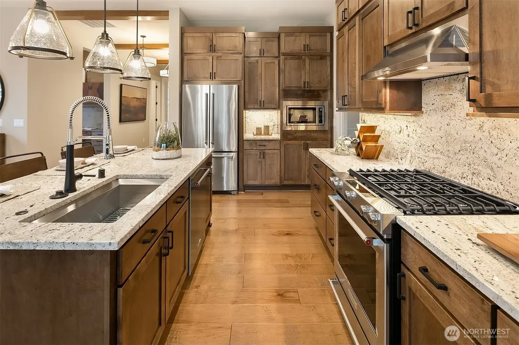 23990 SE Emerald Street Black Diamond WA 98010