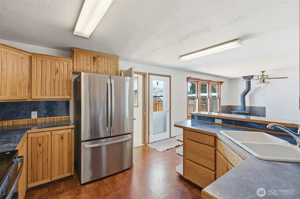 8527 9th Avenue SE Everett WA 98208