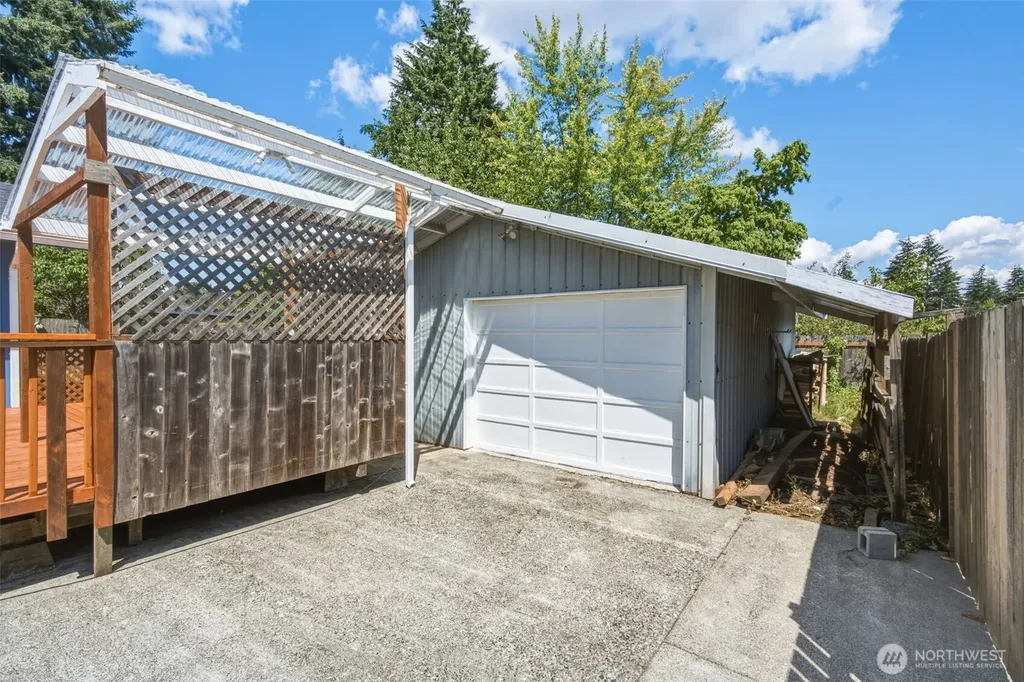 8527 9th Avenue SE Everett WA 98208