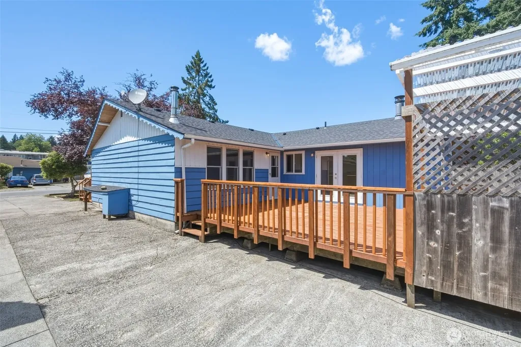8527 9th Avenue SE Everett WA 98208