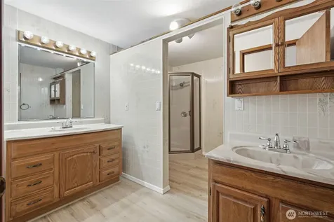 8527 9th Avenue SE Everett WA 98208