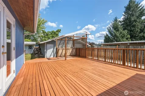 8527 9th Avenue SE Everett WA 98208