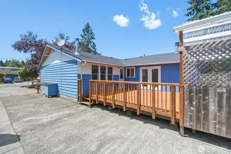 8527 9th Avenue SE Everett WA 98208