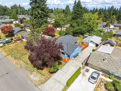 8527 9th Avenue SE Everett WA 98208