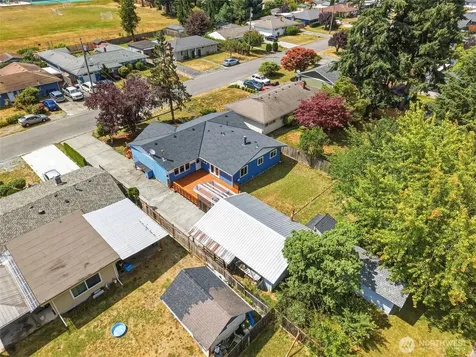 8527 9th Avenue SE Everett WA 98208