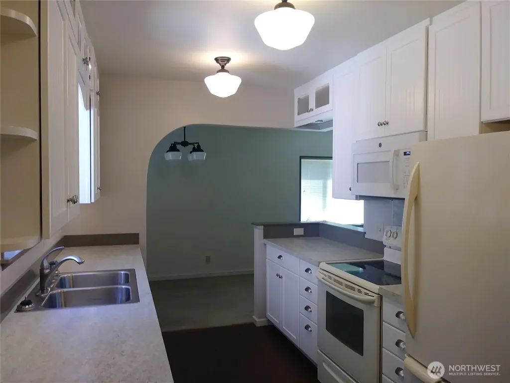 1302 33rd Avenue NE Olympia WA 98506