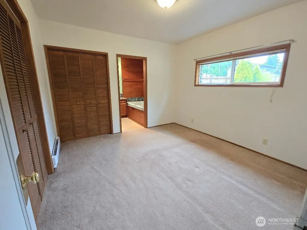 1302 33rd Avenue NE Olympia WA 98506