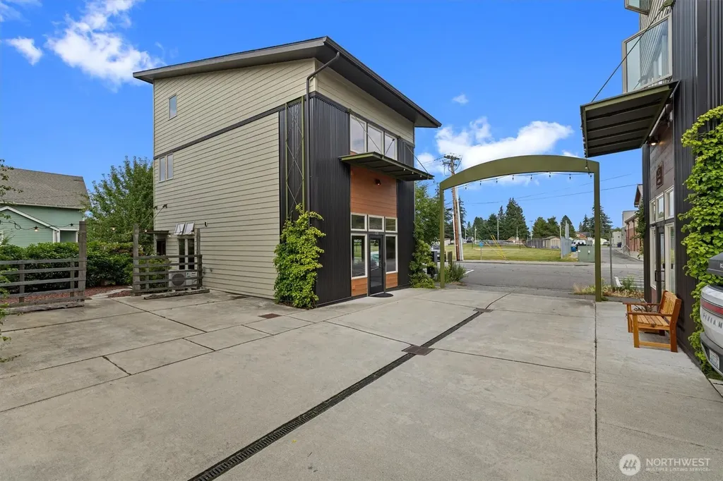 128 Abbott's Alley Sedro Woolley WA 98284