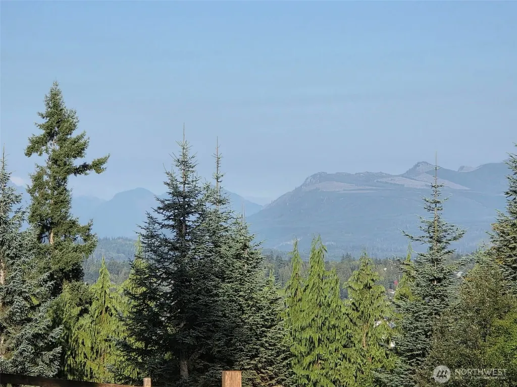 13324 242nd Avenue NE Woodinville WA 98077