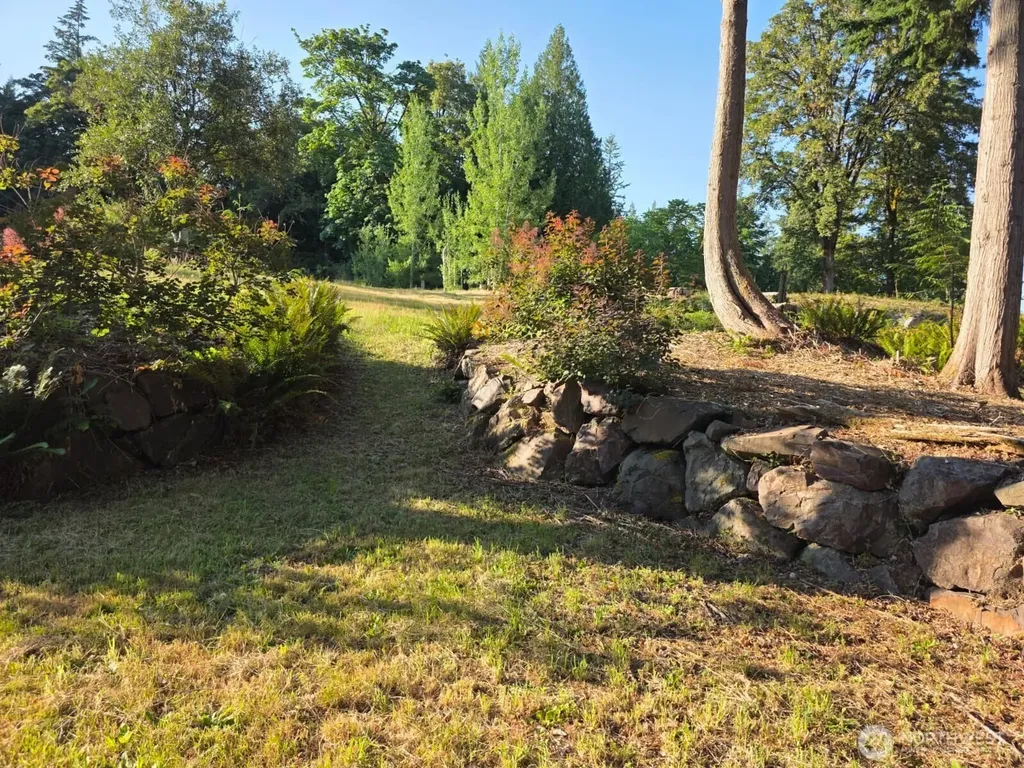 13324 242nd Avenue NE Woodinville WA 98077
