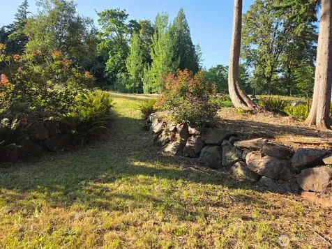 13324 242nd Avenue NE Woodinville WA 98077