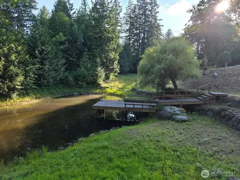 13324 242nd Avenue NE Woodinville WA 98077