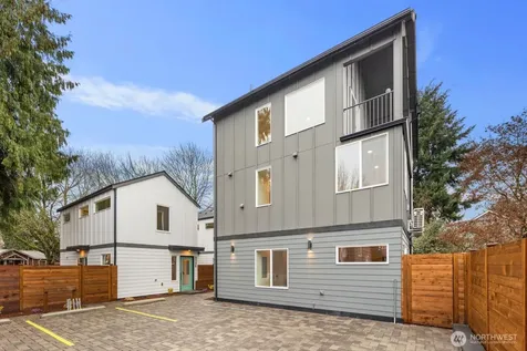 806 S Rose Street Seattle WA 98108