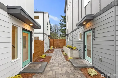 806 S Rose Street Seattle WA 98108
