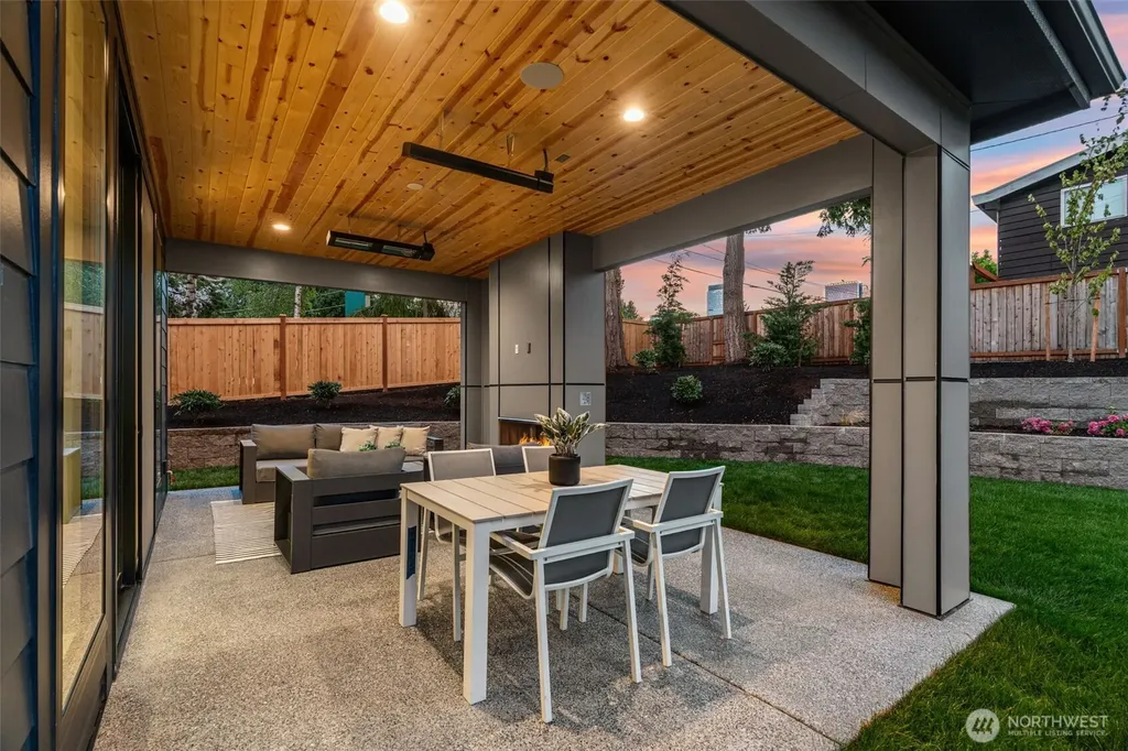 11106 SE 4th Street Bellevue WA 98004