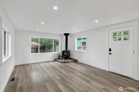 8433 Golden Valley Drive Maple Falls WA 98266