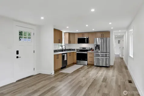 8433 Golden Valley Drive Maple Falls WA 98266