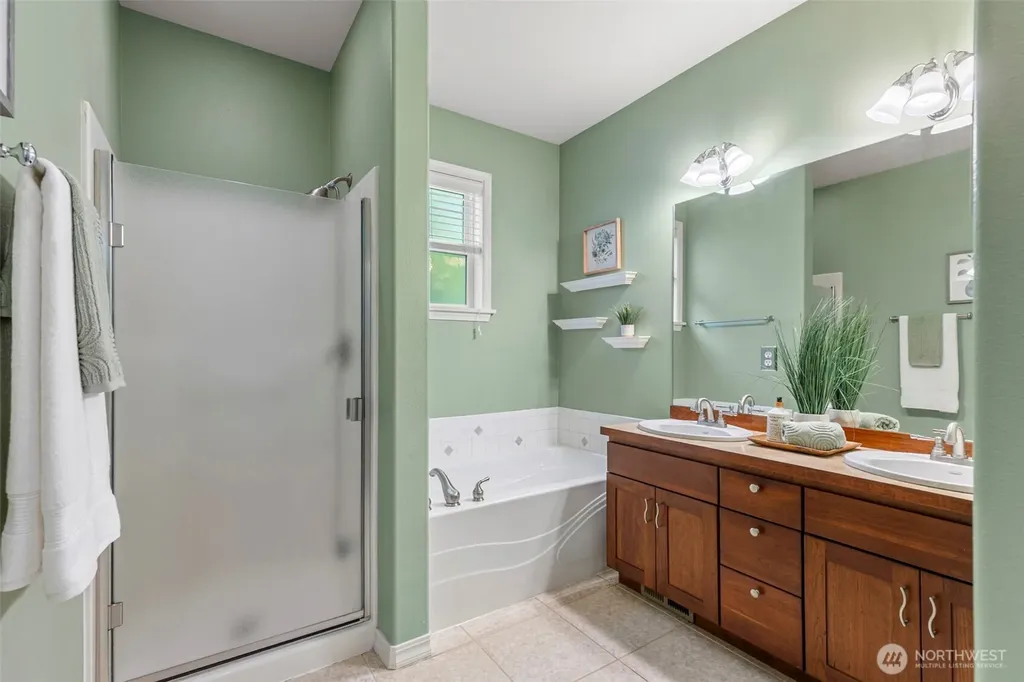 155 Louisa Street Port Townsend WA 98368