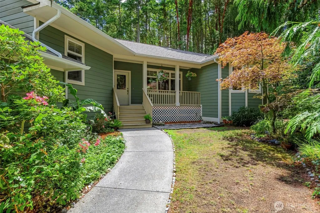 155 Louisa Street Port Townsend WA 98368