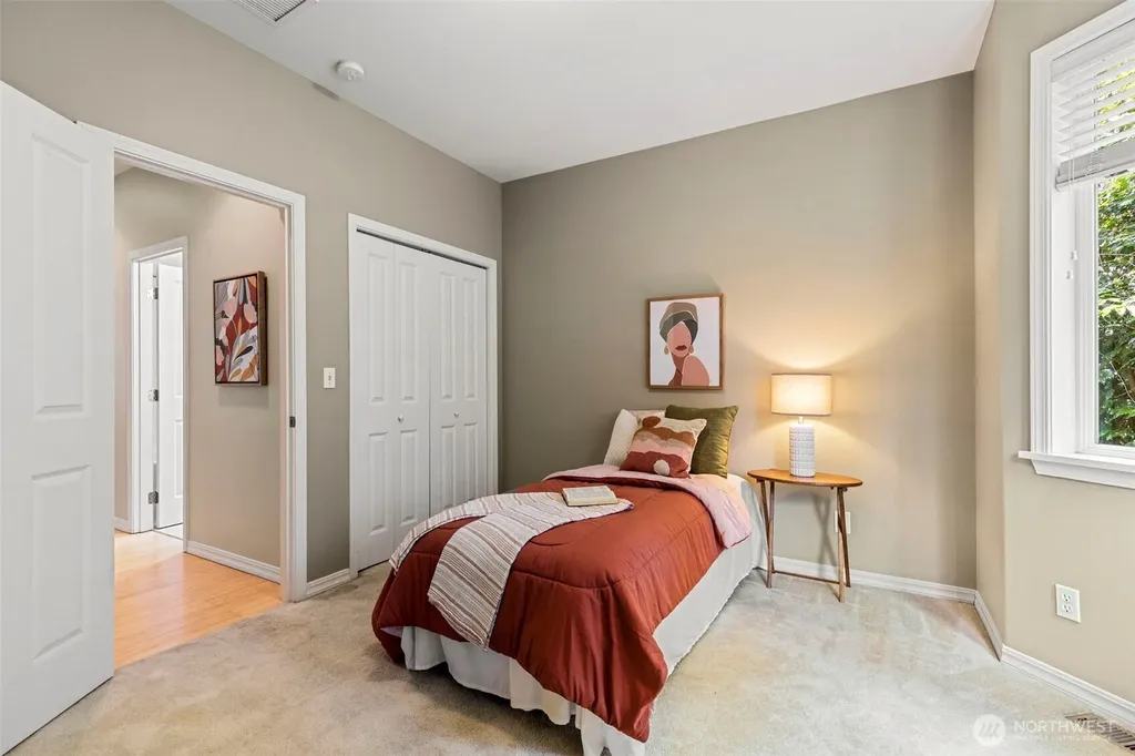 155 Louisa Street Port Townsend WA 98368