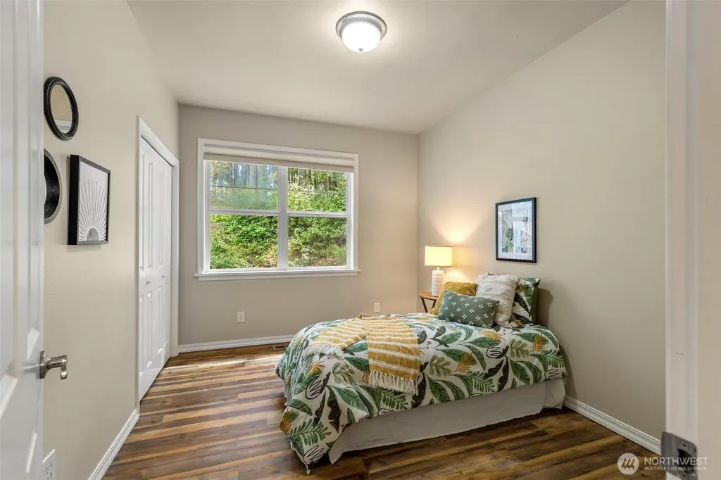 155 Louisa Street Port Townsend WA 98368